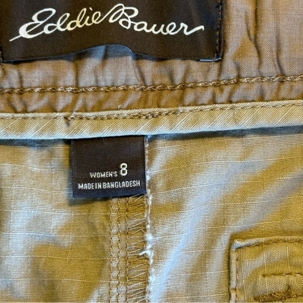 Eddie Bauer Size 8 Cropped Cargo Pants Khaki Ripstop Cotton Outdoor - Picture 6 of 6